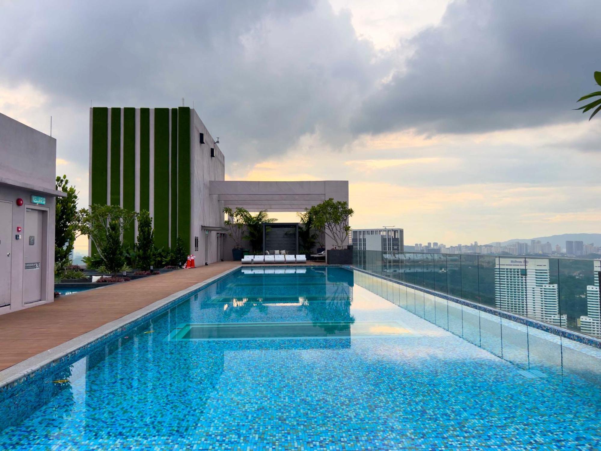 Sky Pool Suites Kl Sentral - Riveria City Kuala Lumpur Exterior foto