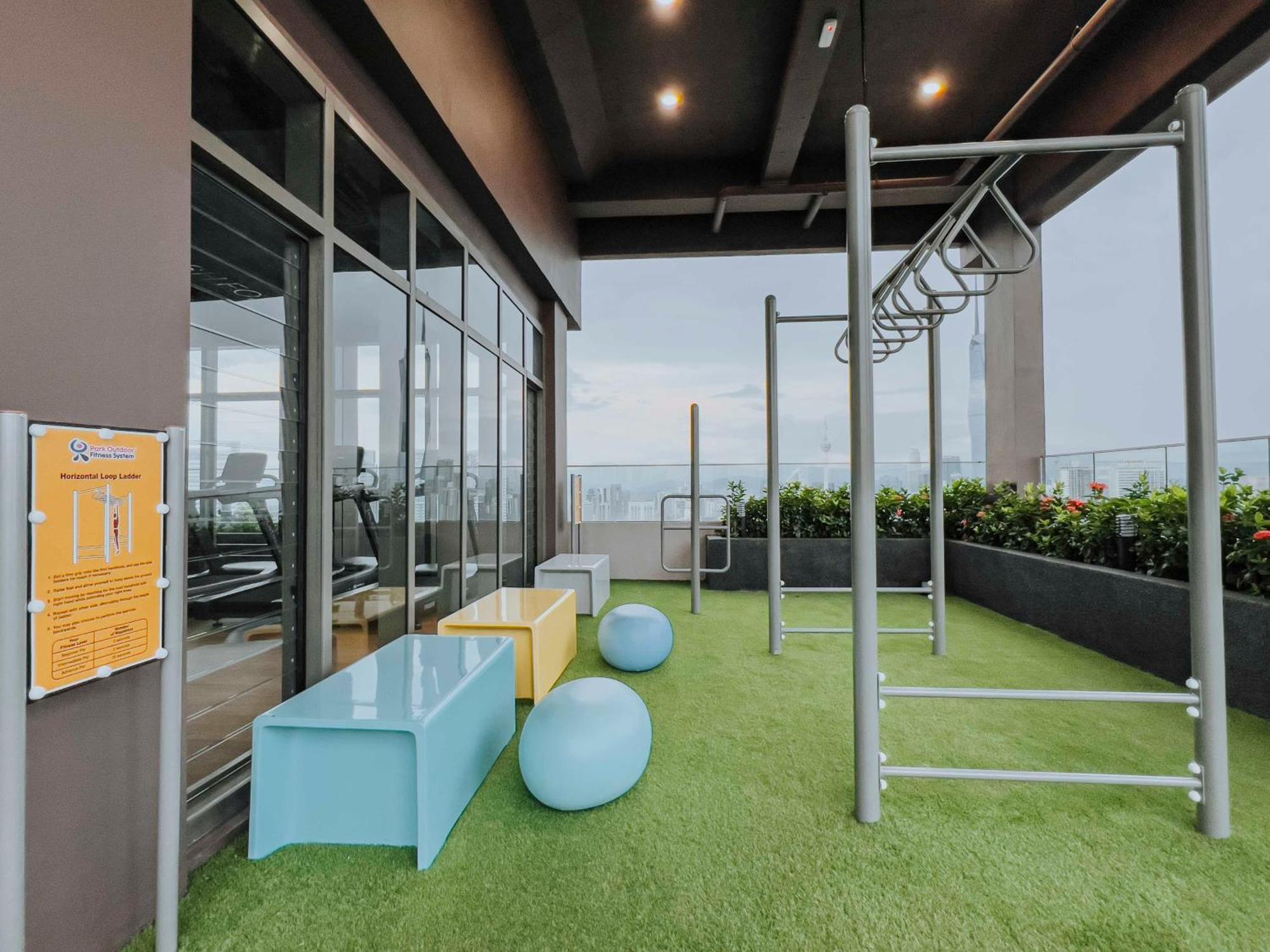 Sky Pool Suites Kl Sentral - Riveria City Kuala Lumpur Exterior foto